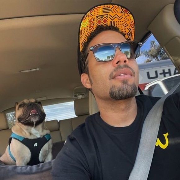 Meet your Posher, Jaleel - Picture 2 of 5